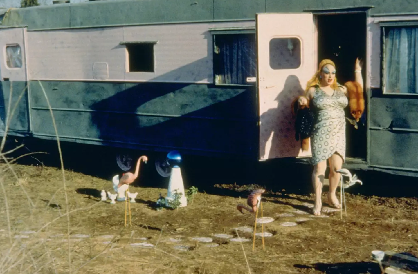 'Repulsive' 1972 Film Banned Across Several Countries for Shocking Unsimulated Scenes 5 108661 thatviralfeed.com large 606942 1