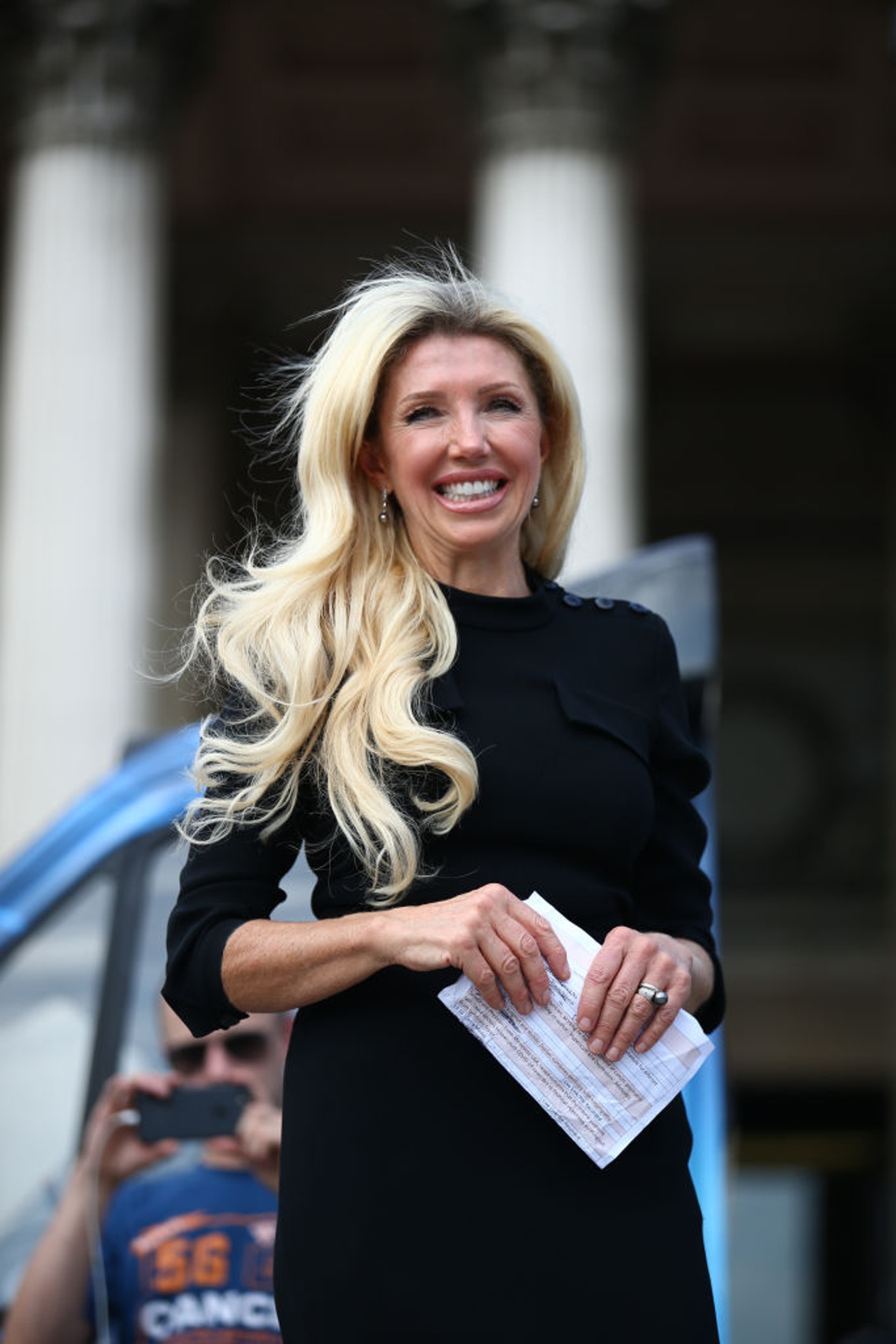 Mom Of 'Anti-Vaxxer' Accused Of Distracting Paramedics As They Tried To Save Daughter From Heart Attack 2 108725 thatviralfeed.com large 607170