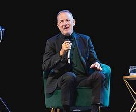 Tom Hanks Sparks Outrage Among Trump Supporters With Controversial SNL Skit 5 OIP 43