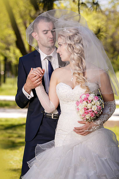 Groom Left Furious And Embarrassed By Bride's 'Trashy' Wedding Prank 2 istockphoto 479726288 612x612 1